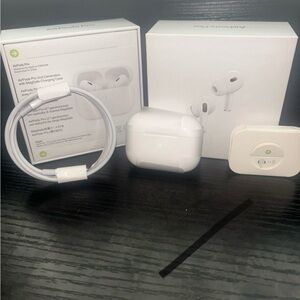 Apple AirPods Pro with White Charging Case and Cable